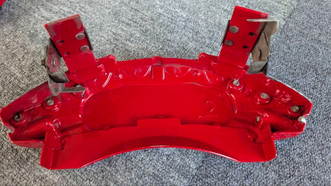 クラウンスポーツ キャリパーカバー