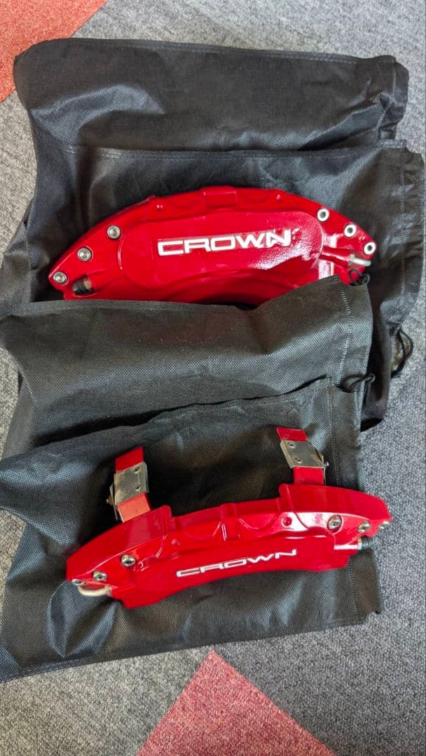 クラウンスポーツ キャリパーカバー