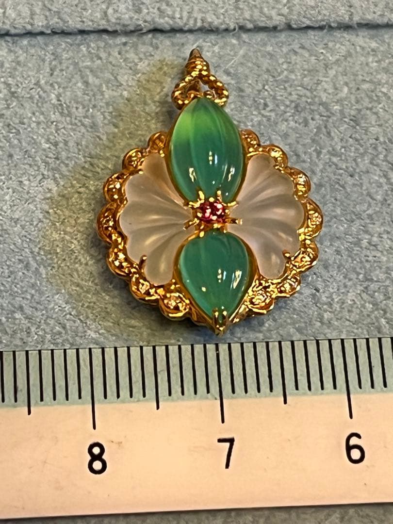 超美品未使用に近い石垣順子k18ペンダントヘッド QVC gstv