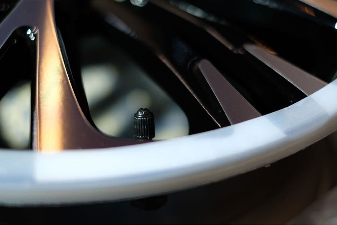 ヤリスクロス純正ホイール18インチ新車外し送料込　18×7J 美品4本セット