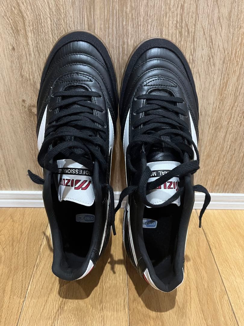 希少　mizuno ミズノ　旧型モレリアIN 26.0cm