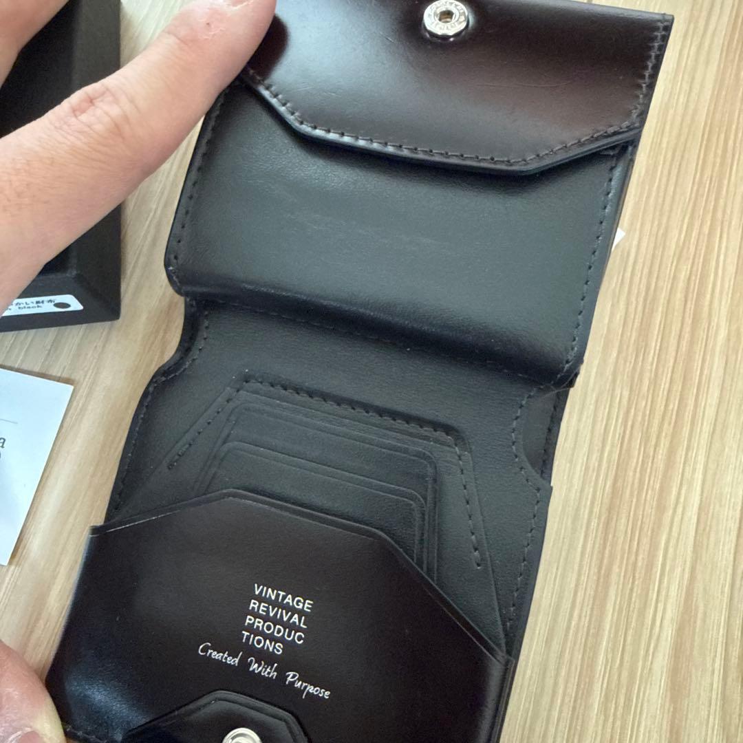 VINTAGE REVIVAL PRODUCTIONS 小さな縦使い財布ブラック