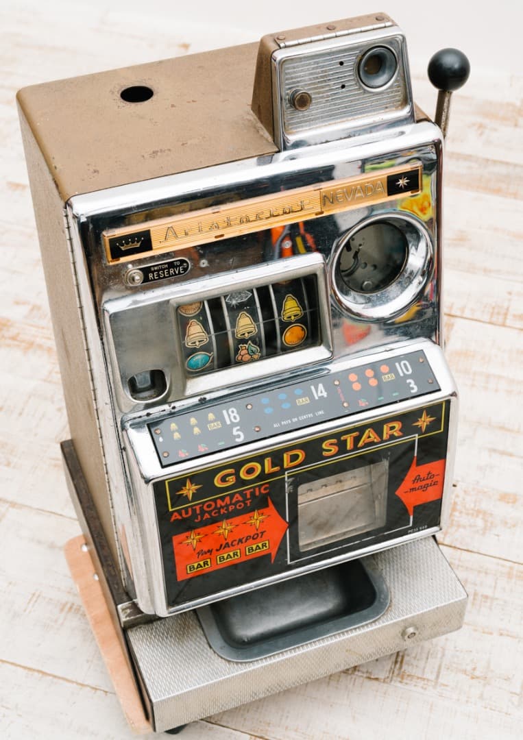 カジノ ヴィンテージ スロット 実機 インテリア 店舗 什器