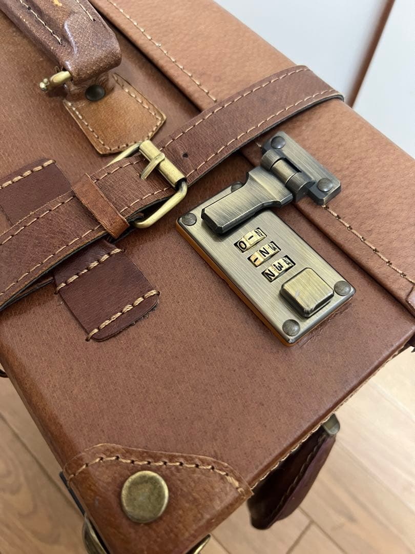 【レア美品】本革 ユーラシアトランク レトロ　キャリーケース ブラウン