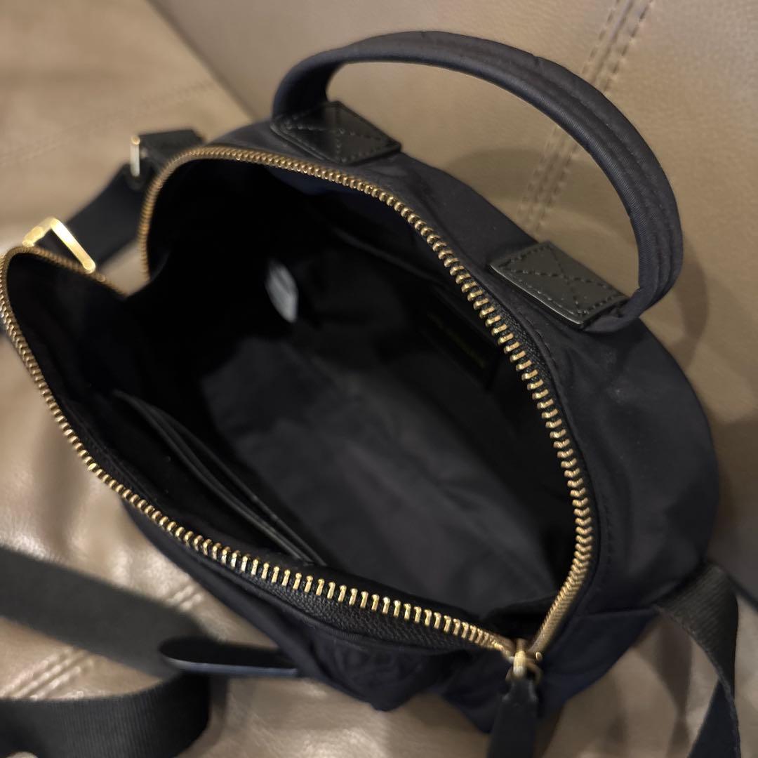 アニヤハインドマーチ　ナイロンショルダーバッグ