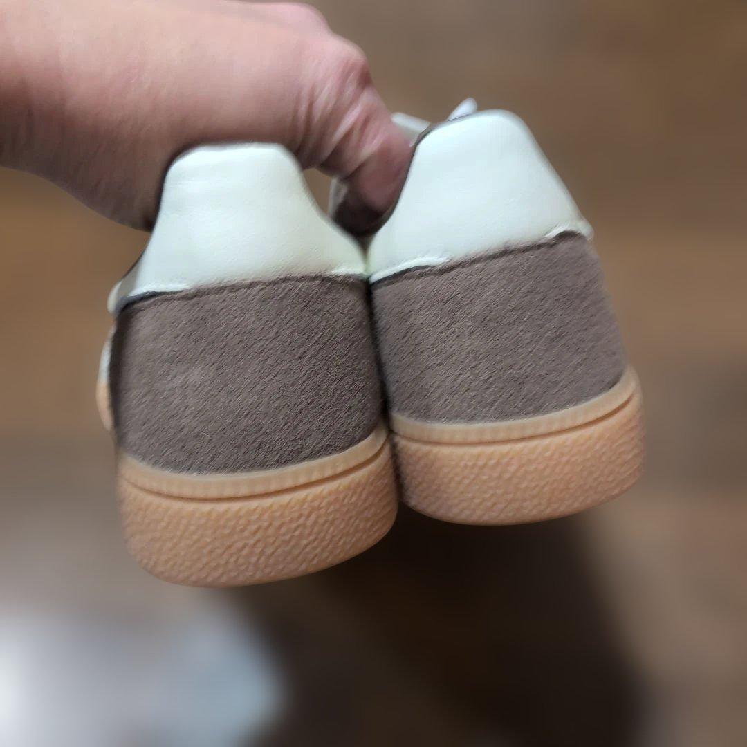 未使用　アディダス　スペツィアル　２４センチ