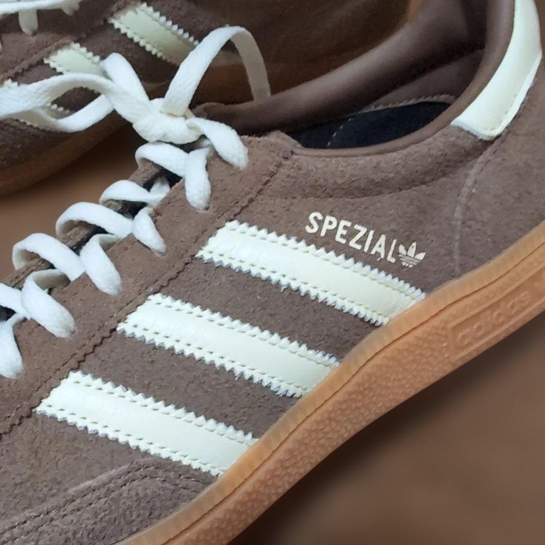 未使用　アディダス　スペツィアル　２４センチ