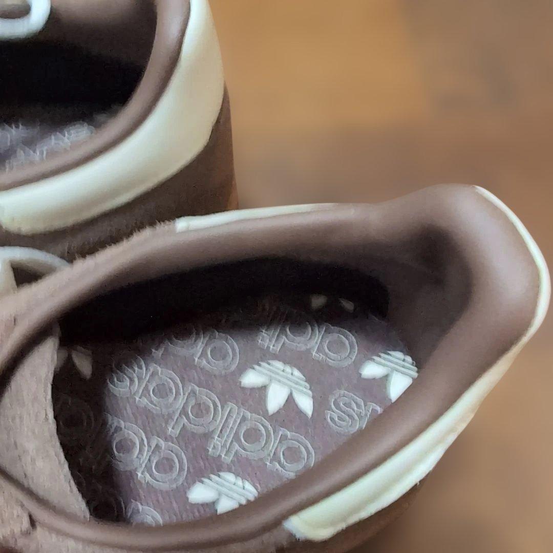 未使用　アディダス　スペツィアル　２４センチ