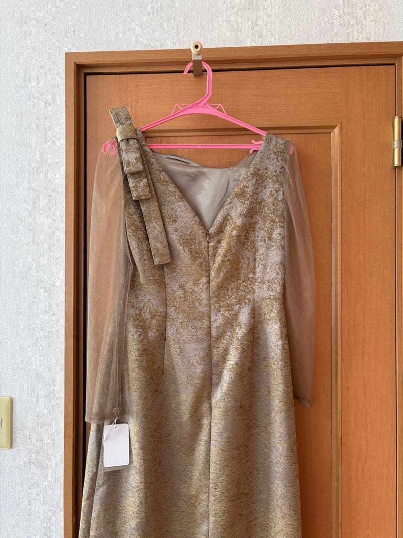 キキ　Shoulder ribbon jacquard dress