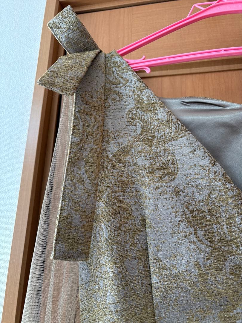 キキ　Shoulder ribbon jacquard dress