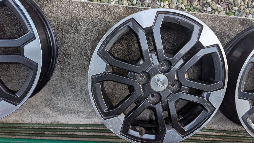 DAIHATSU ダイハツ 純正15インチ ウェイク 4本