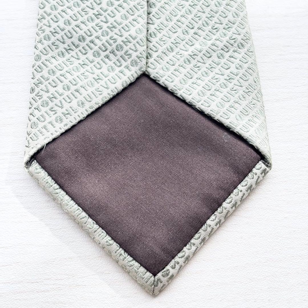 LOUIS VUITTON ルイヴィトン グレー ロゴマニア シルク ネクタイ