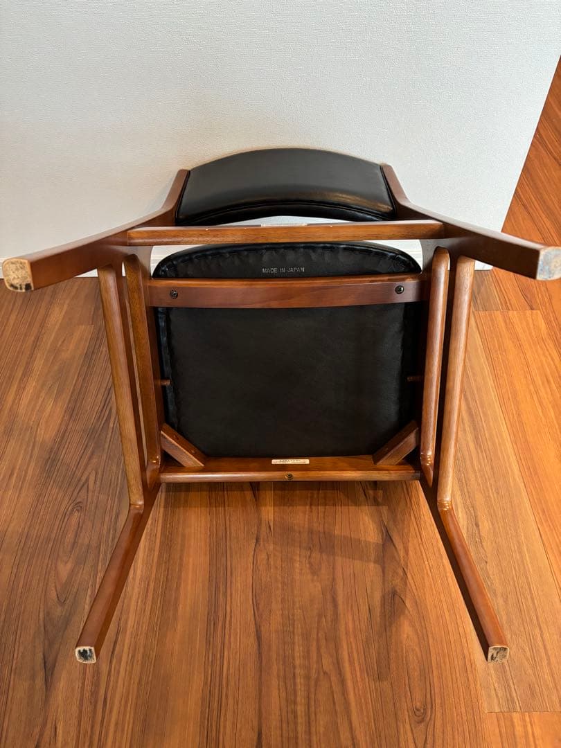 カリモク60 アームレスダイニングチェア