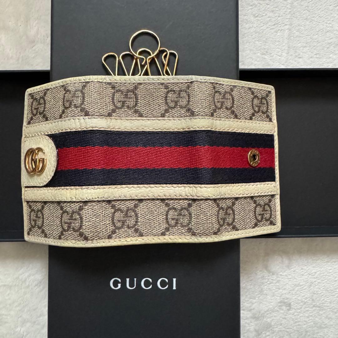 GUCCI グッチ　6連キーケース　オフデイア GGパターン　シェリーライン