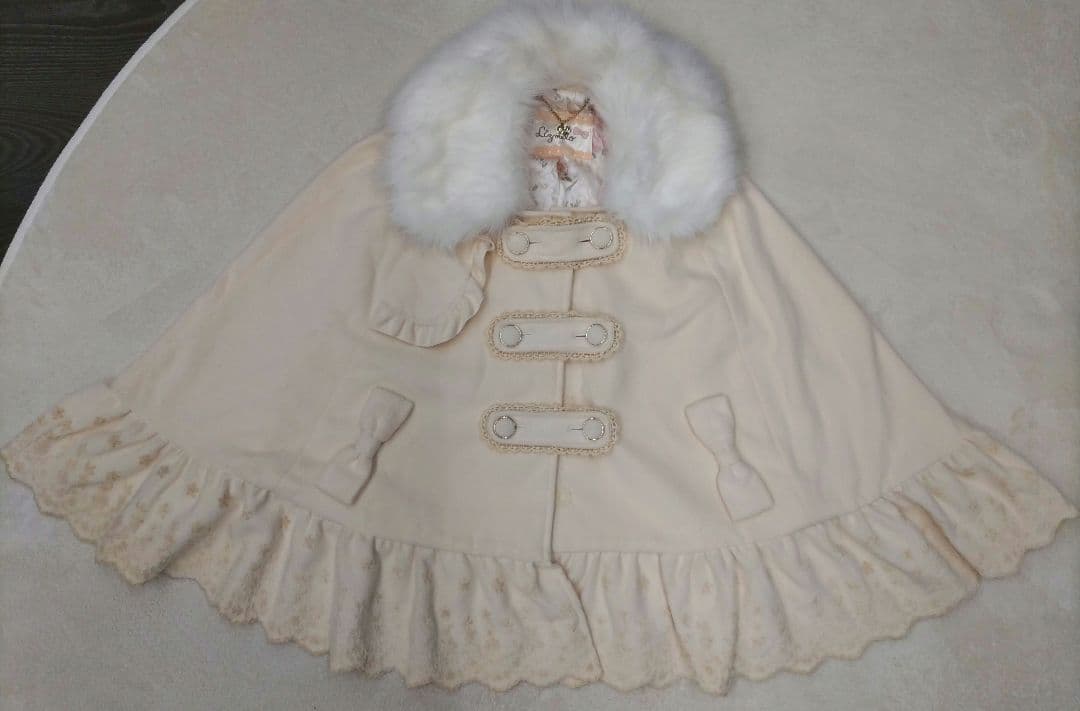 LIZ LISA　マイメロ　リズメロ　ケープ　ポンチョ　しまむら