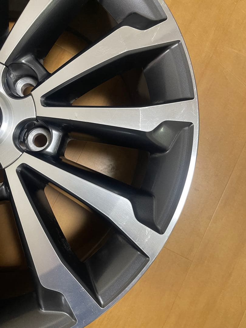 TOYOTA 150ランドクルーザープラド 純正ホイール19インチ．