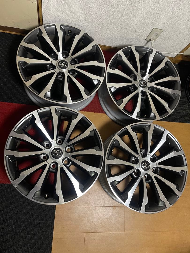 TOYOTA 150ランドクルーザープラド 純正ホイール19インチ．