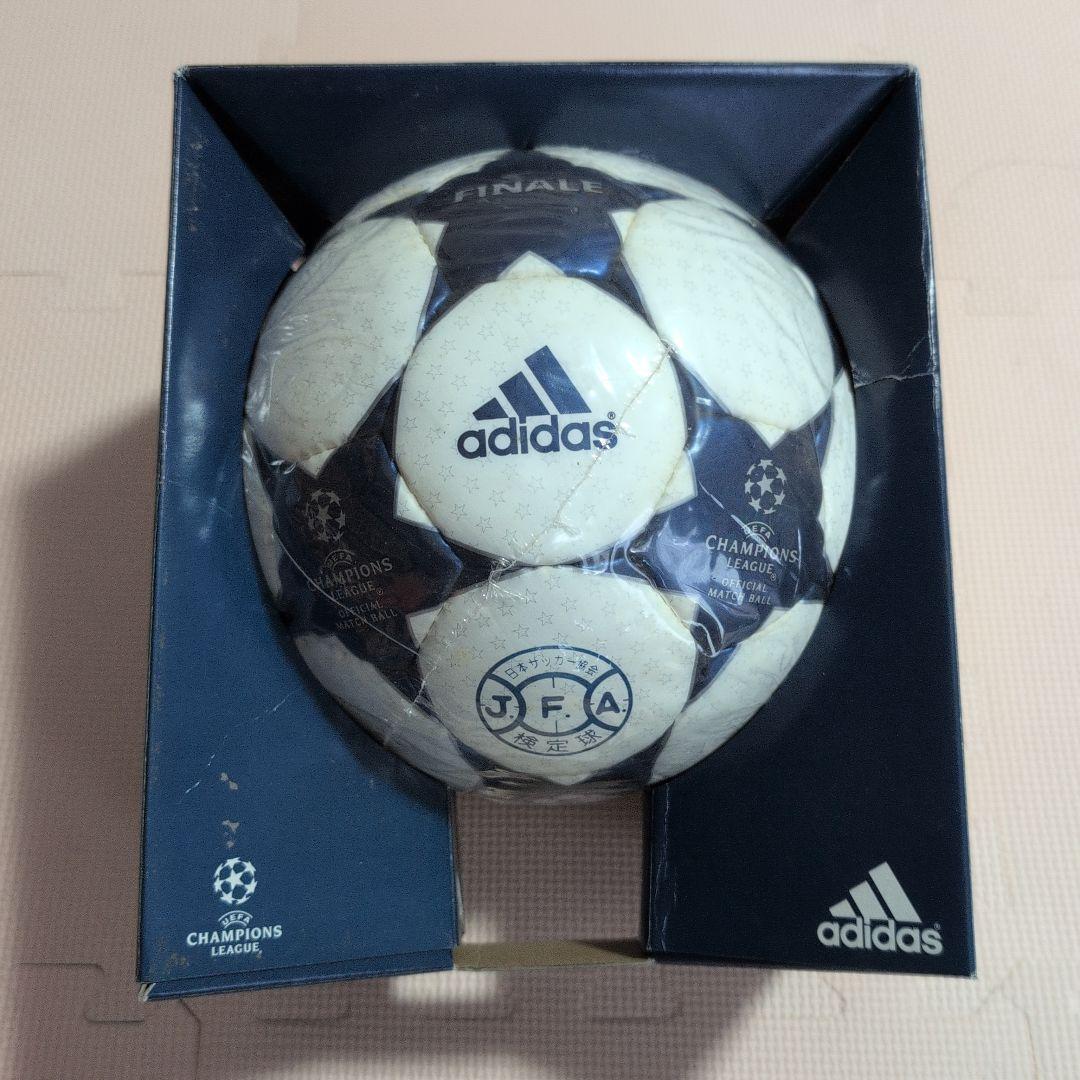 adidas チャンピオンズリーグフィナーレ サッカーボール