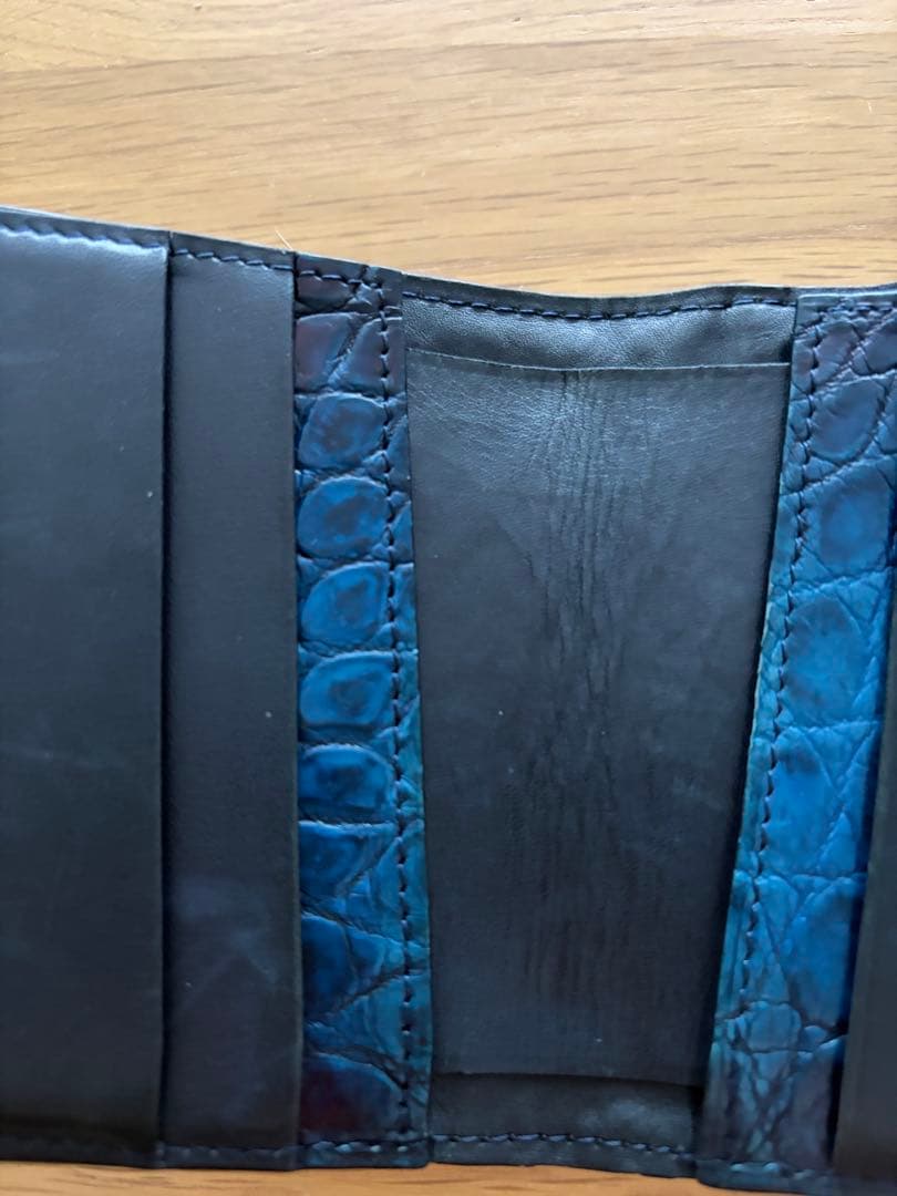 yuhaku ユハククロコダイル薄型二つ折り財布