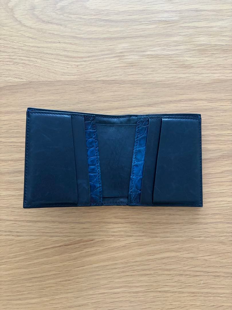 yuhaku ユハククロコダイル薄型二つ折り財布