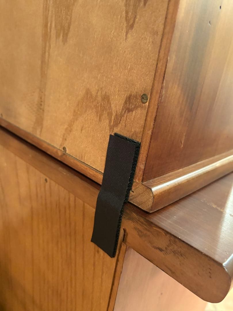 アクタス取扱　スペイン　タイル　棚　ディスプレイ棚　食器棚