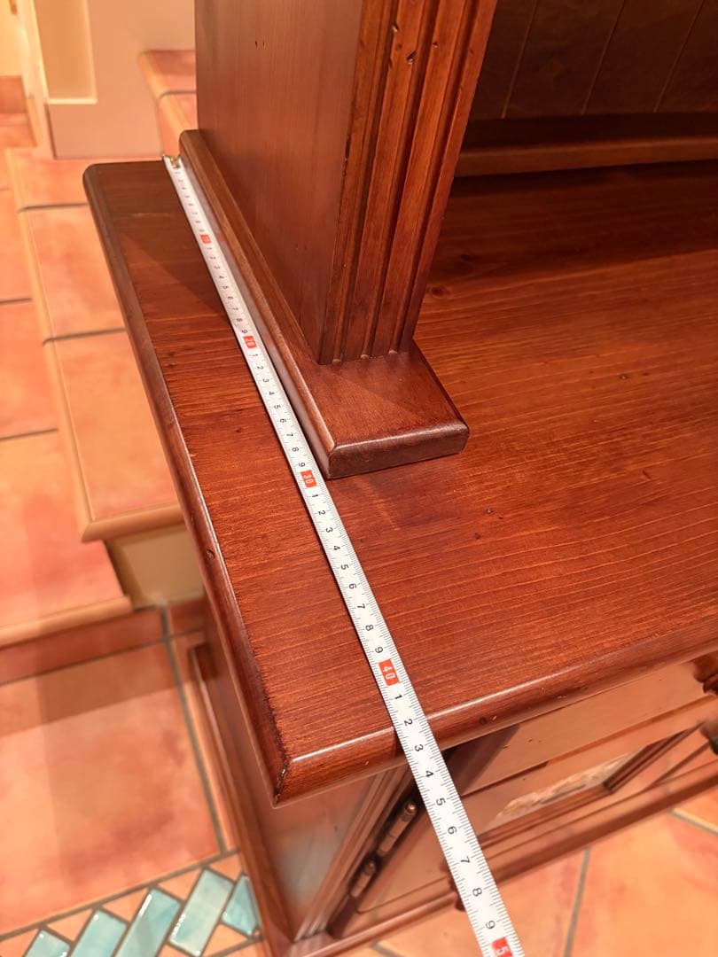 アクタス取扱　スペイン　タイル　棚　ディスプレイ棚　食器棚