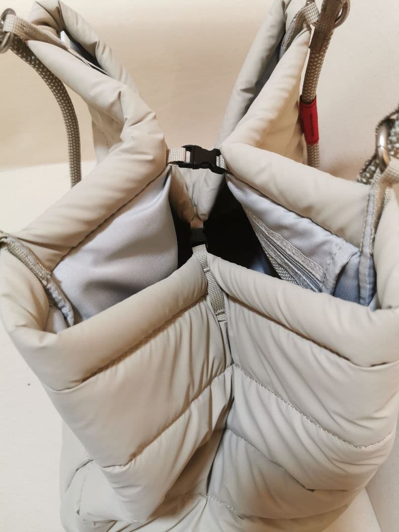 Topologie ライトグレークッショントート｜ロープハンドルの上質スタイル