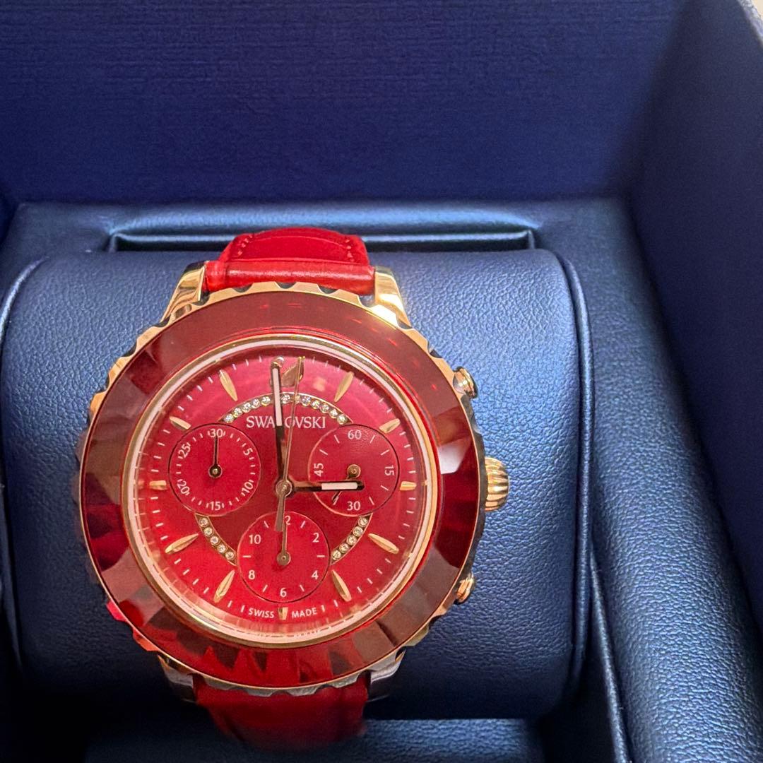 ✨新品✨SWAROVSKI✨スワロフスキー　クロノグラフ　レディース腕時計