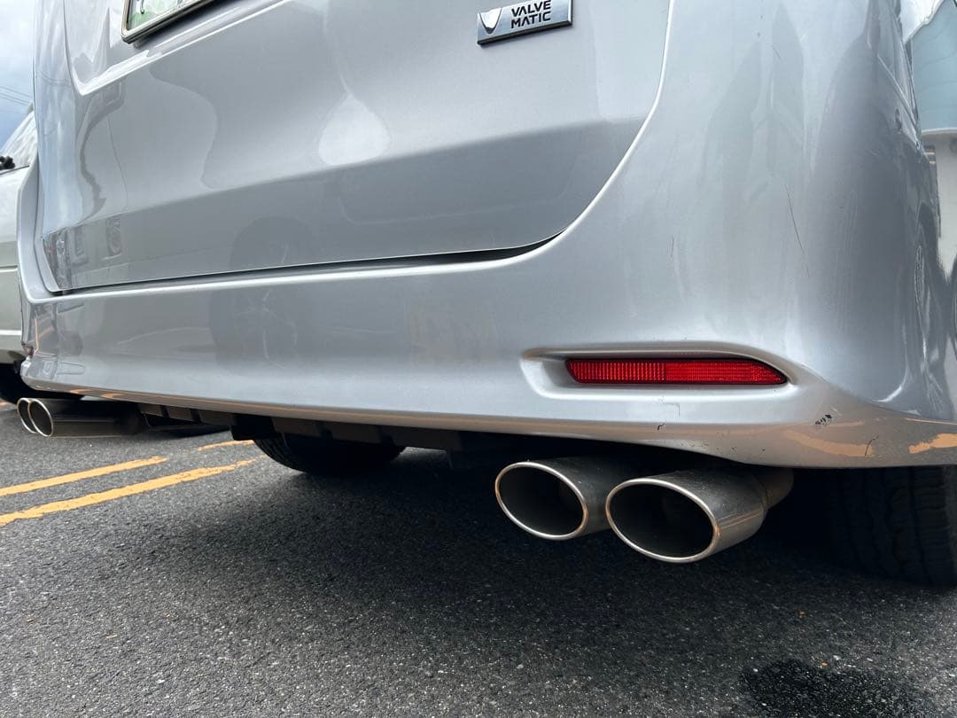 フジツボマフラー ZRR70 ノア ヴォクシー オーソライズR