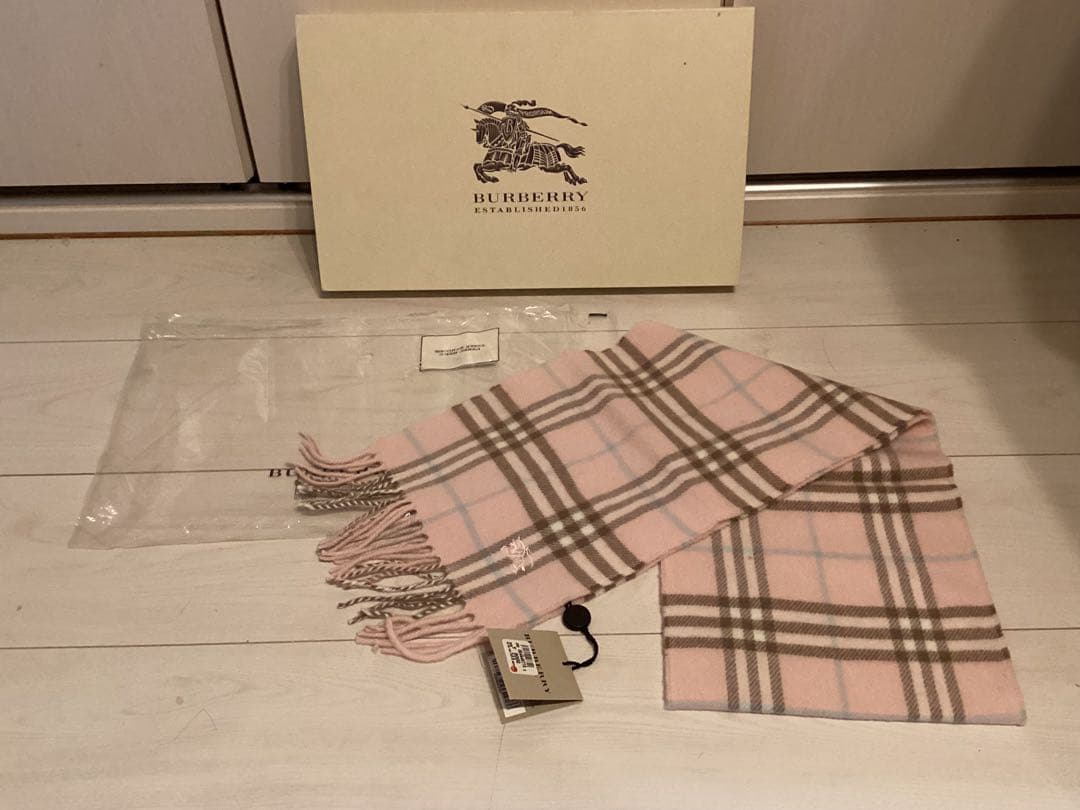 未使用保存袋タグ付きバーバリーBurberry ピンク チェック マフラー本物