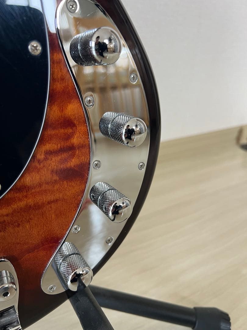 Sterling by Musicman RAY34QM ローステッドメイプル