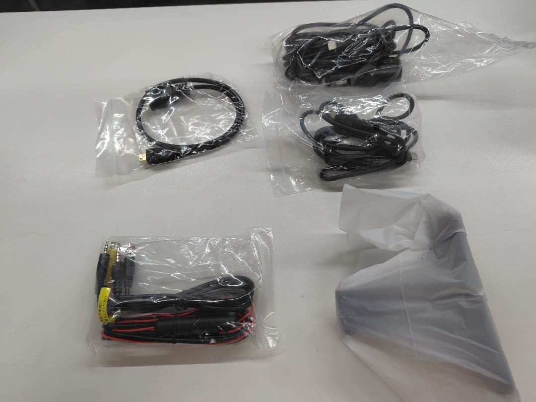 【新品未使用・動作確認済み】超ワイド液晶ディスプレイオーディオ10.26インチ