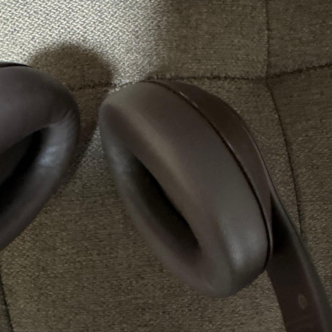 Beats Studio Pro ワイヤレスヘッドフォン ブラウン ケース