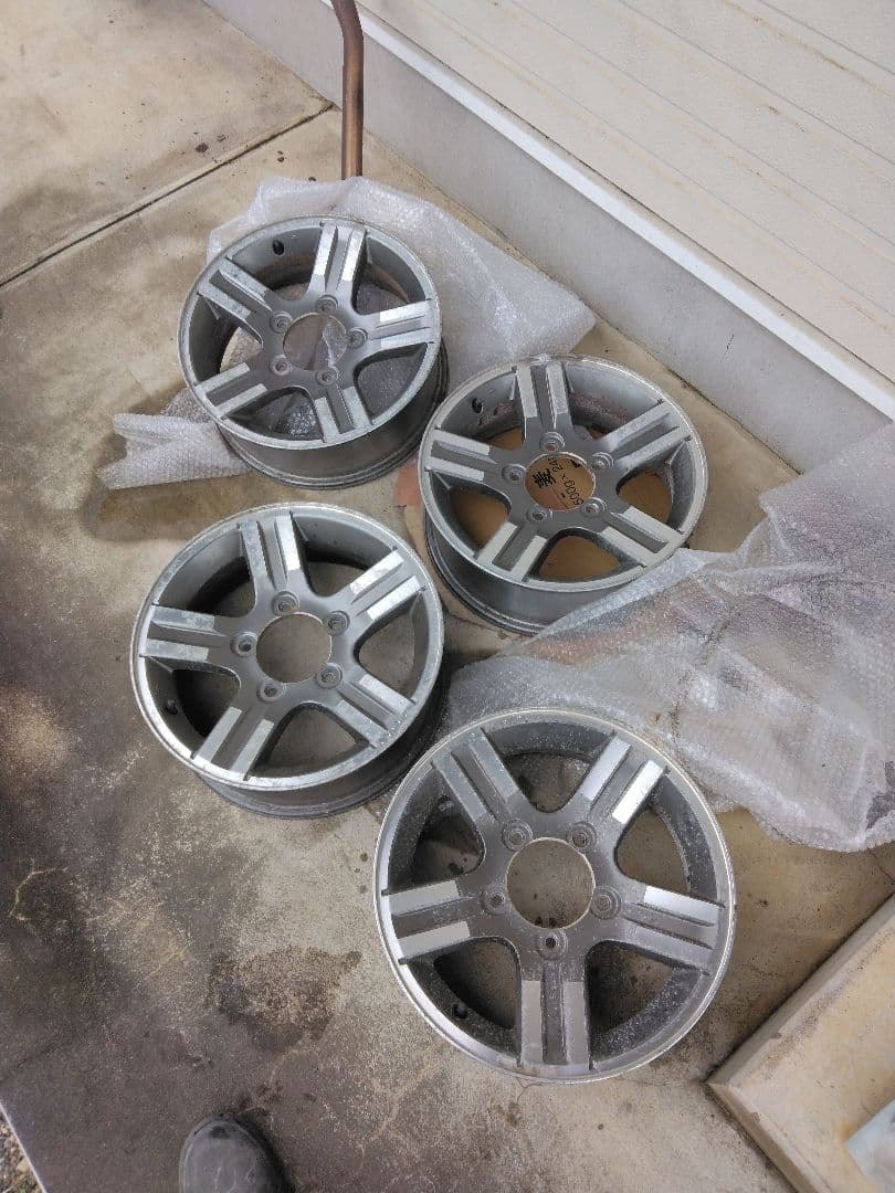 ジムニー23に使用16インチ アルミ製 5スポークホイール