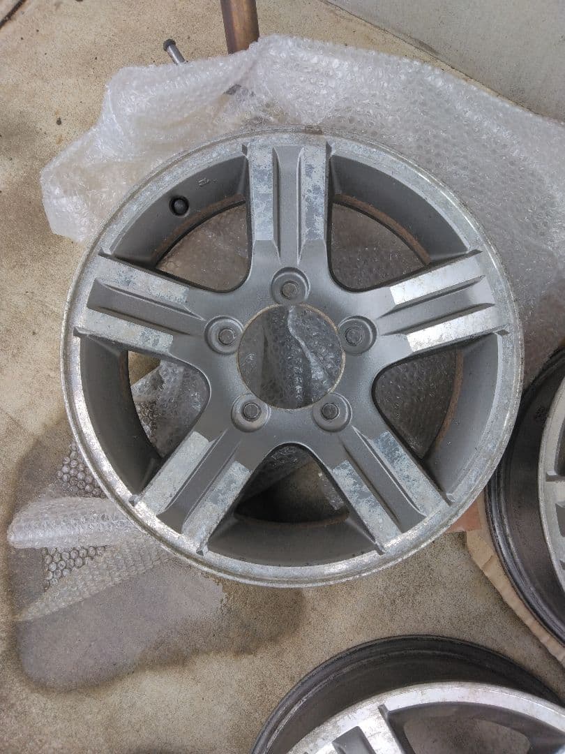 ジムニー23に使用16インチ アルミ製 5スポークホイール