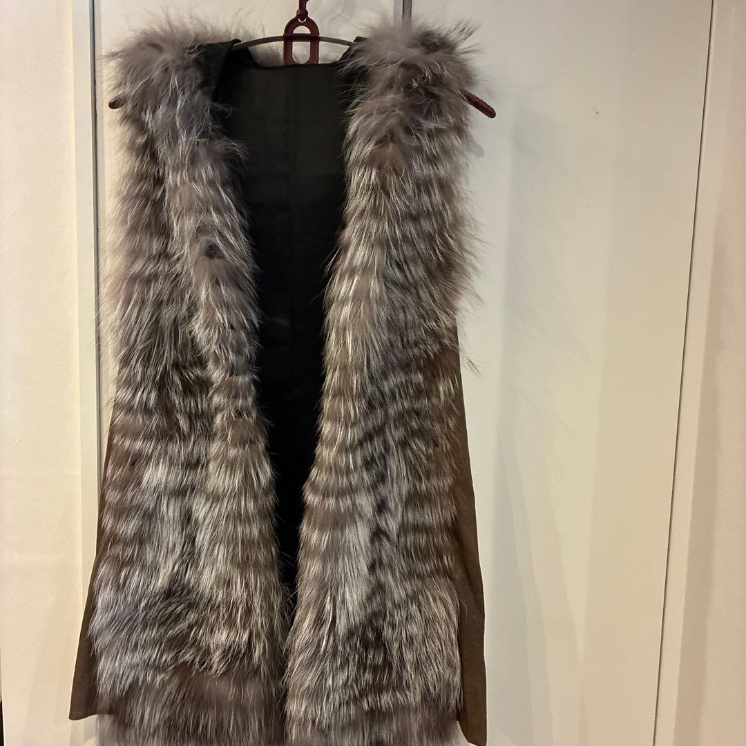 シルバーフォックスロングジレ　フード付き