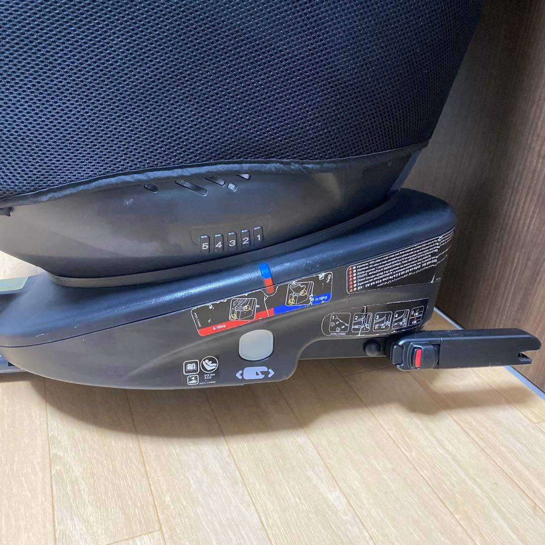 Joie 車用チャイルドシート　Ark360° ISOFIX ブラック