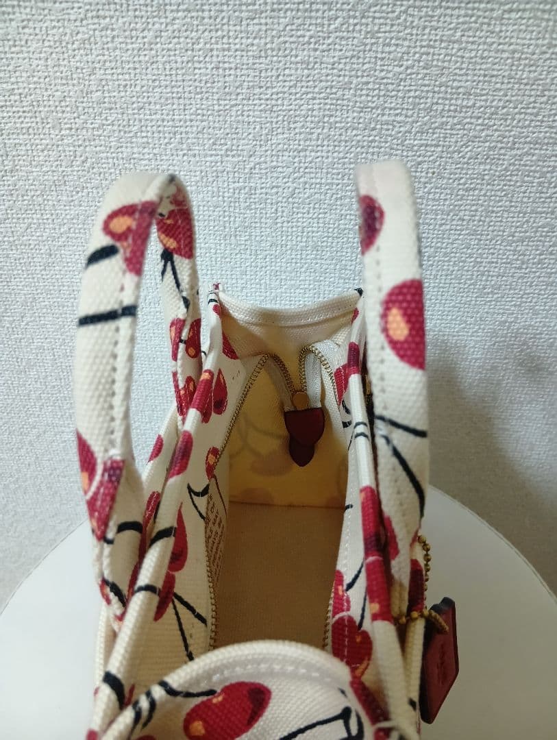 COACH コーチ チェリー柄 ミニカーゴトート20 ニューヨーク限定