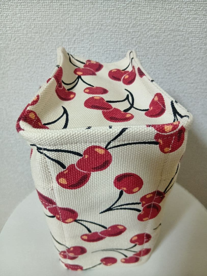 COACH コーチ チェリー柄 ミニカーゴトート20 ニューヨーク限定