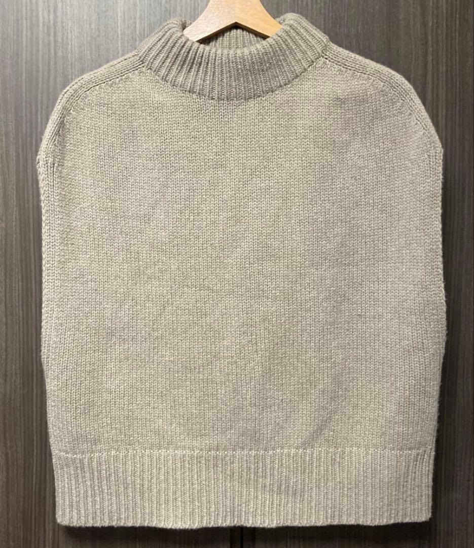 ギャルリーヴィー　ビルドネックベスト　トゥモローランド　ライトグレー