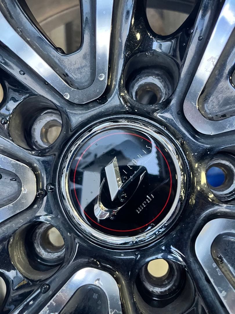 レオニス　　18インチ ホイール タイヤ付き