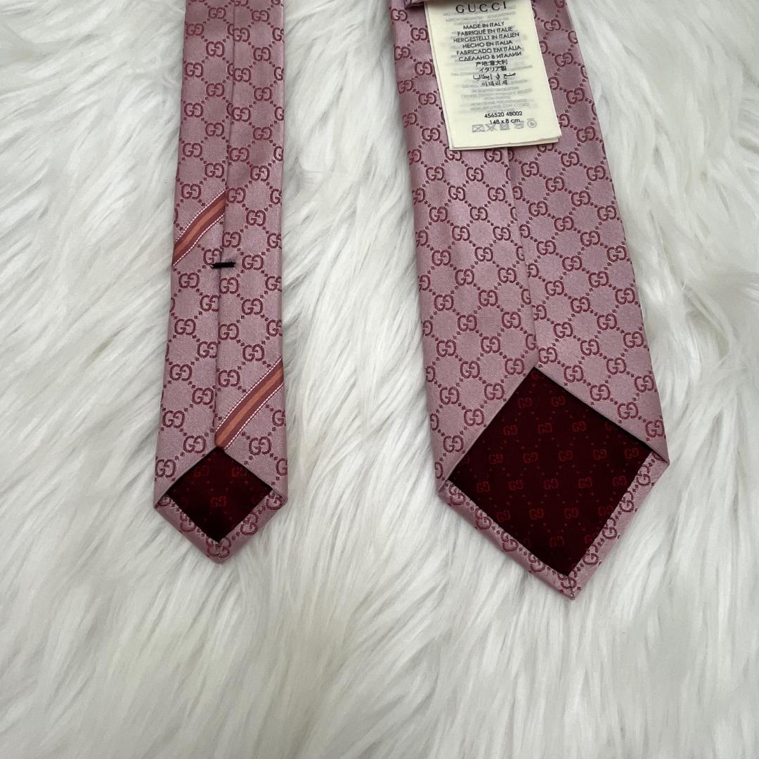 極美品✨グッチ　 GUCCI 　ネクタイ　シルク100％　ピンク　GG柄