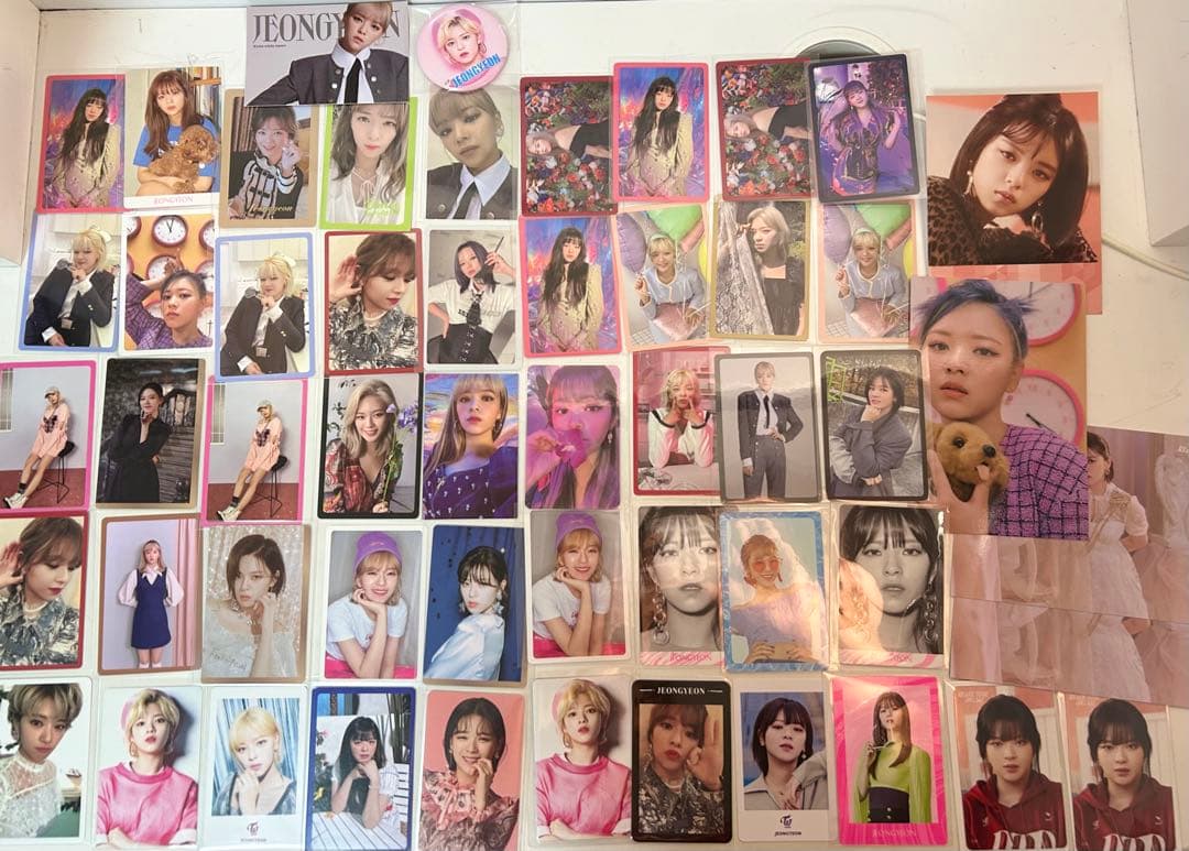 TWICE トレカ・カード等まとめ売り