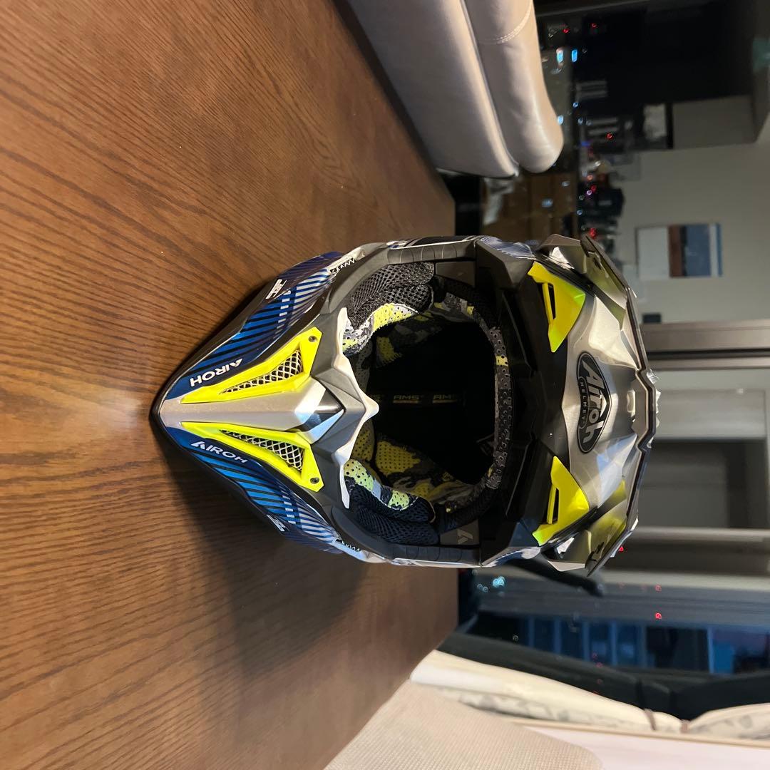 セキュリティ・セーフティ Airoh aviator3