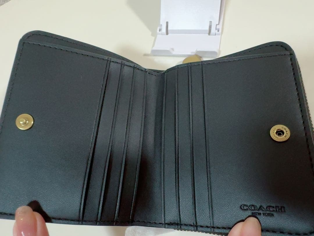 【新品・正規品】コーチ 2つ折り財布