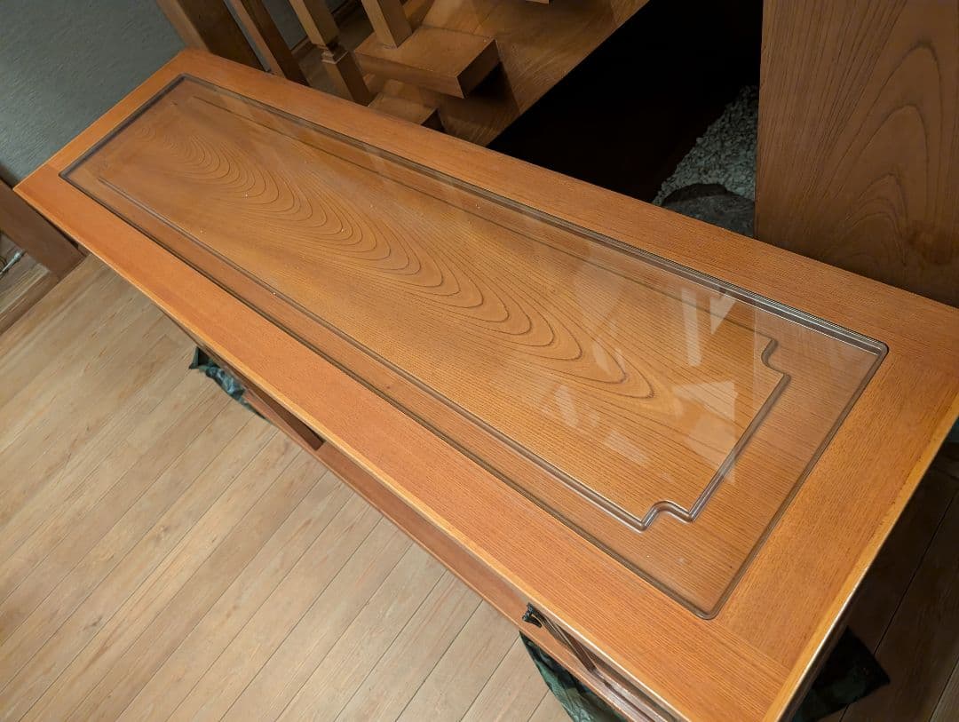 ビンテージ 昭和レトロ 木製三扉キャビネット ガラストップ付き