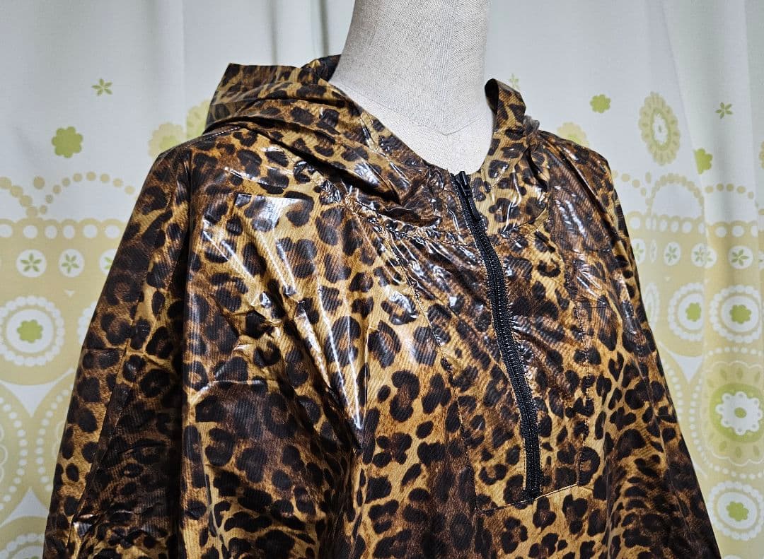 【新品】& ellecy アンドエルシー ゴールド レオパード ポンチョ