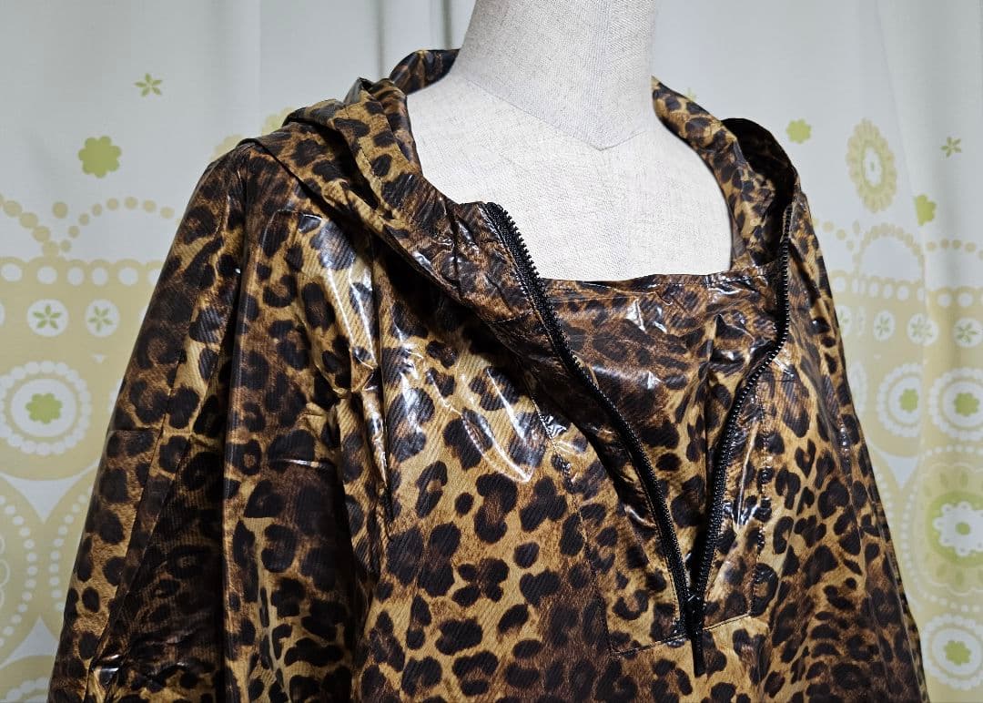 【新品】& ellecy アンドエルシー ゴールド レオパード ポンチョ