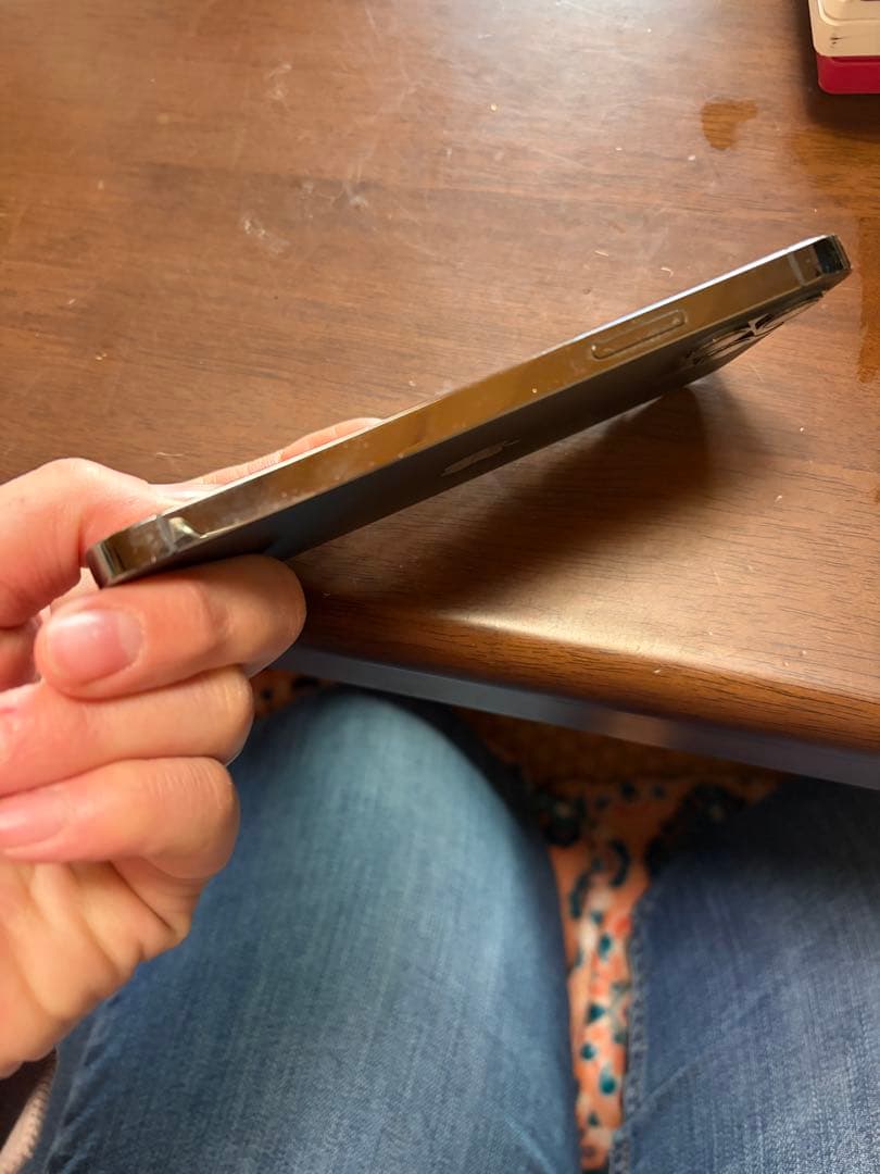 Apple iPhone 12 Pro 本体