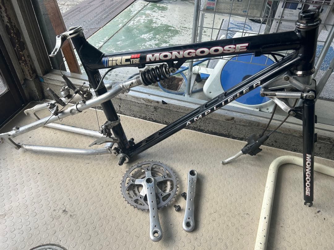 自転車本体 mon AMP